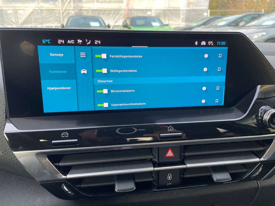 Citroën ë-C4 X 50 Shine 4d