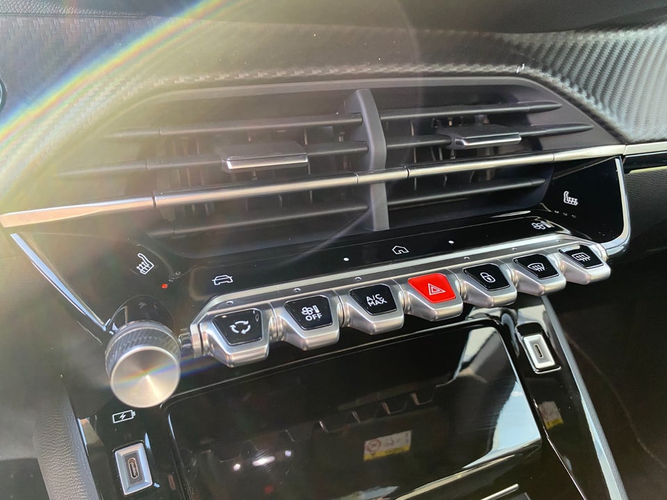 Peugeot e-208 54 GT Pack 5d