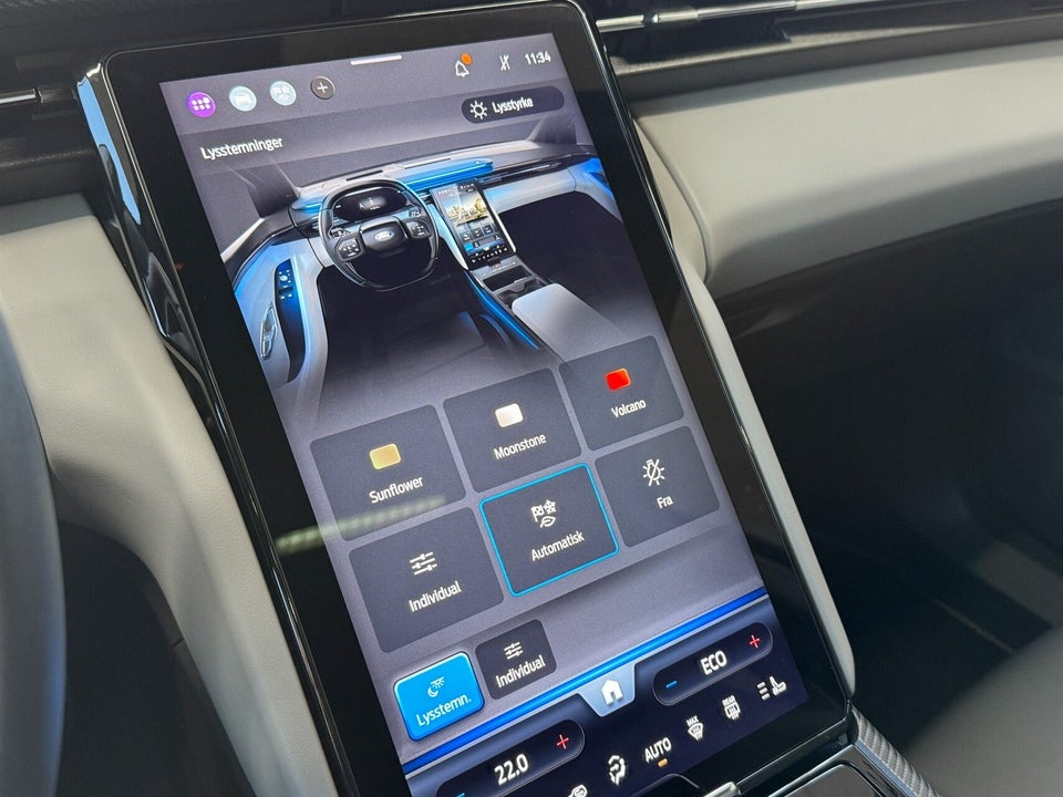 Ford Explorer 84 Select Extended Range AWD 5d