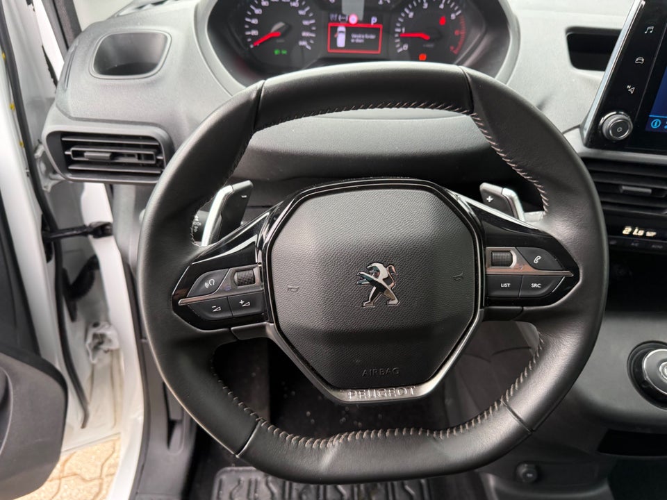 Peugeot Partner 1,5 BlueHDi 130 L2V1 Plus EAT8 Van