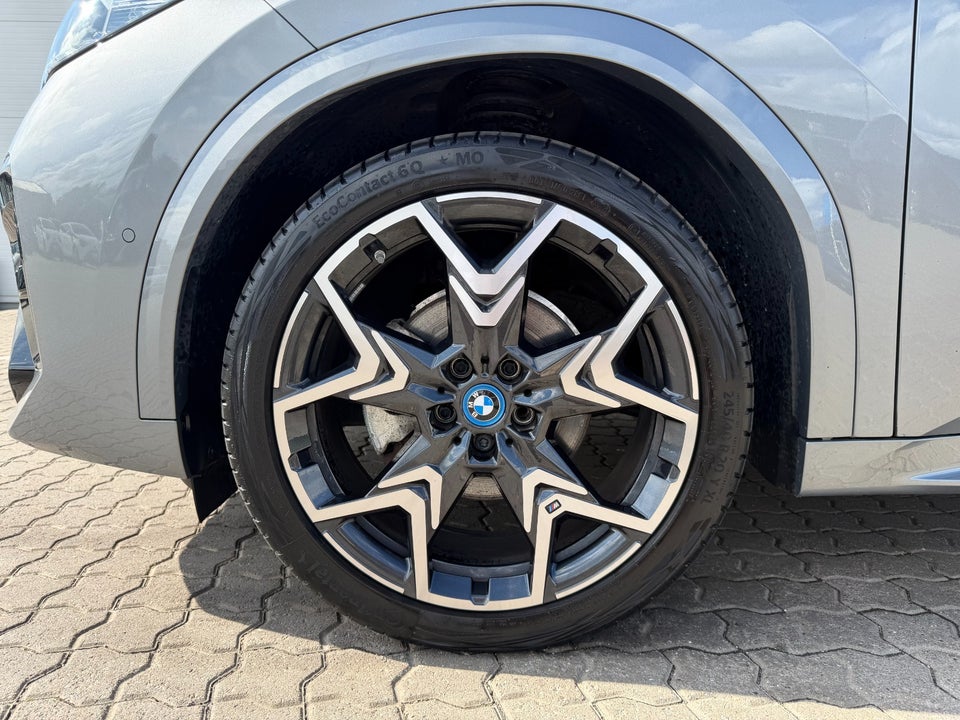 BMW iX2 eDrive20 M-Sport Premium 5d