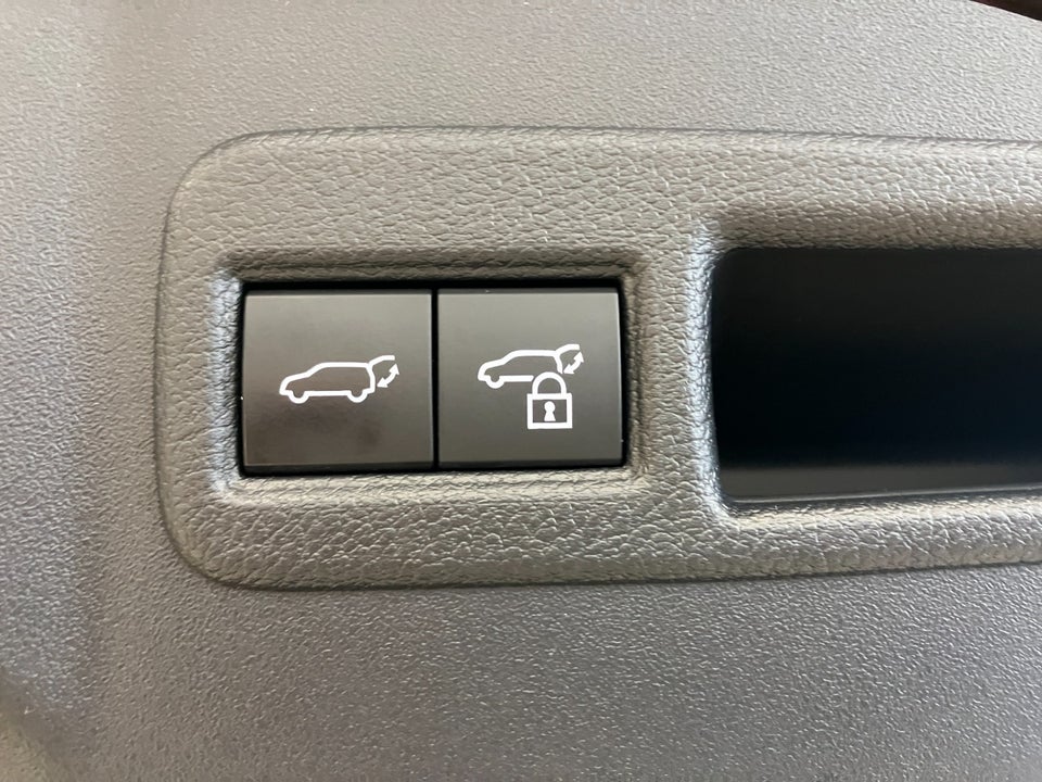 Toyota bZ4X Essential 5d