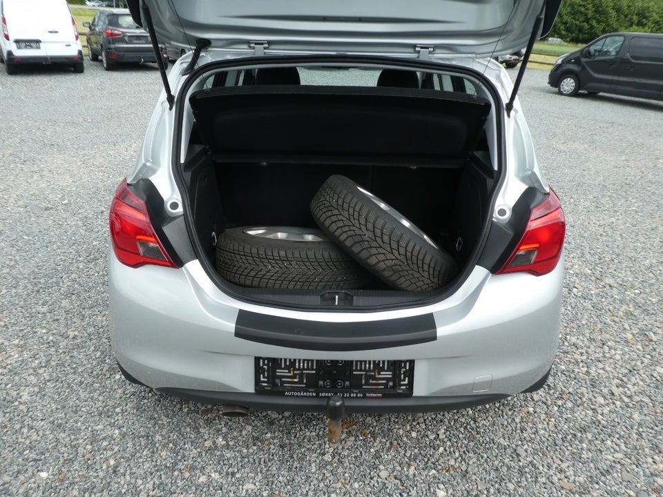 Opel Corsa 1,4 16V Sport 5d