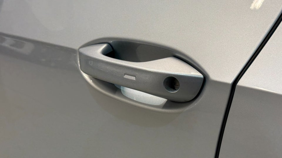 Cupra Born 77 e-Boost Dinamica Pack High 5d