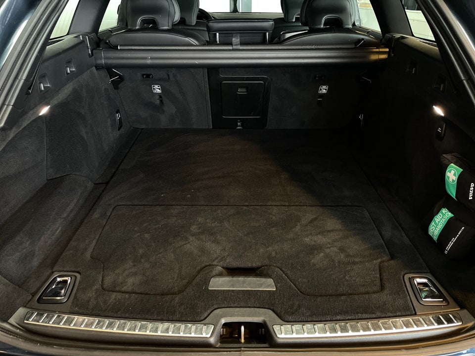 Volvo V90 2,0 T8 ReCharge R-Design aut. AWD 5d