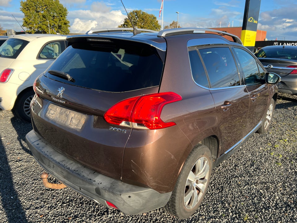 Peugeot 2008 1,2 VTi 82 Allure 5d