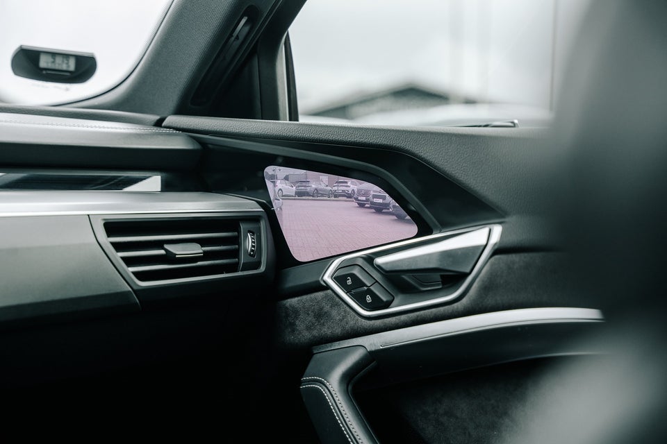 Audi e-tron 50 S-line quattro 5d