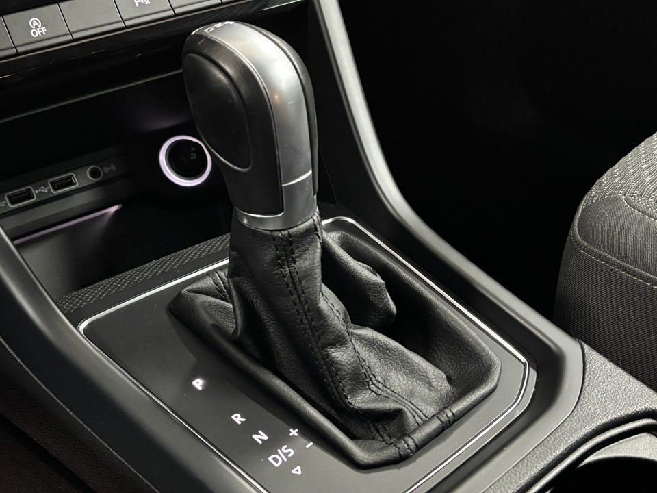 VW Touran 1,6 TDi 115 Comfortline DSG 7prs 5d