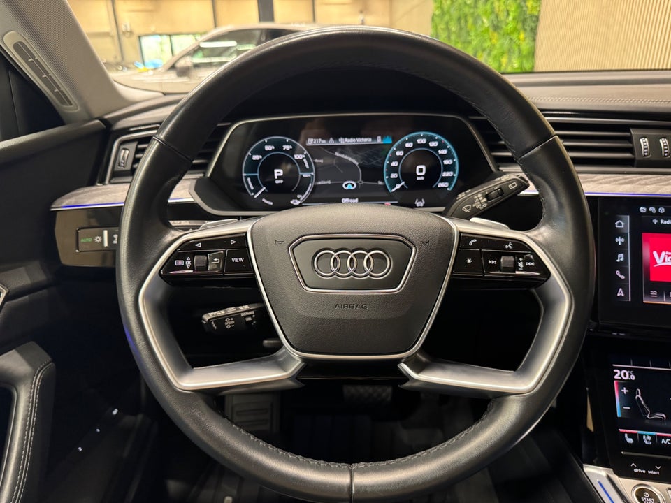 Audi e-tron 55 quattro 5d