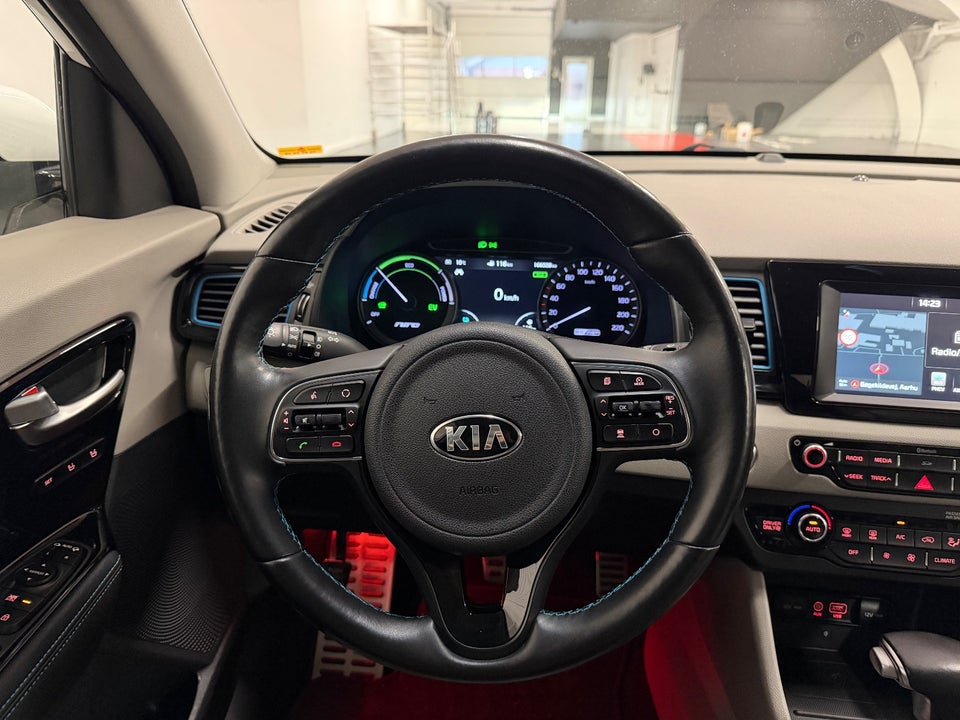 Kia Niro 1,6 HEV Advance DCT 5d