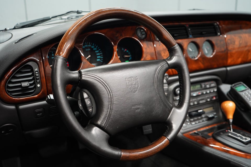 Jaguar XK 4,0 XK8 Convertible aut. 2d