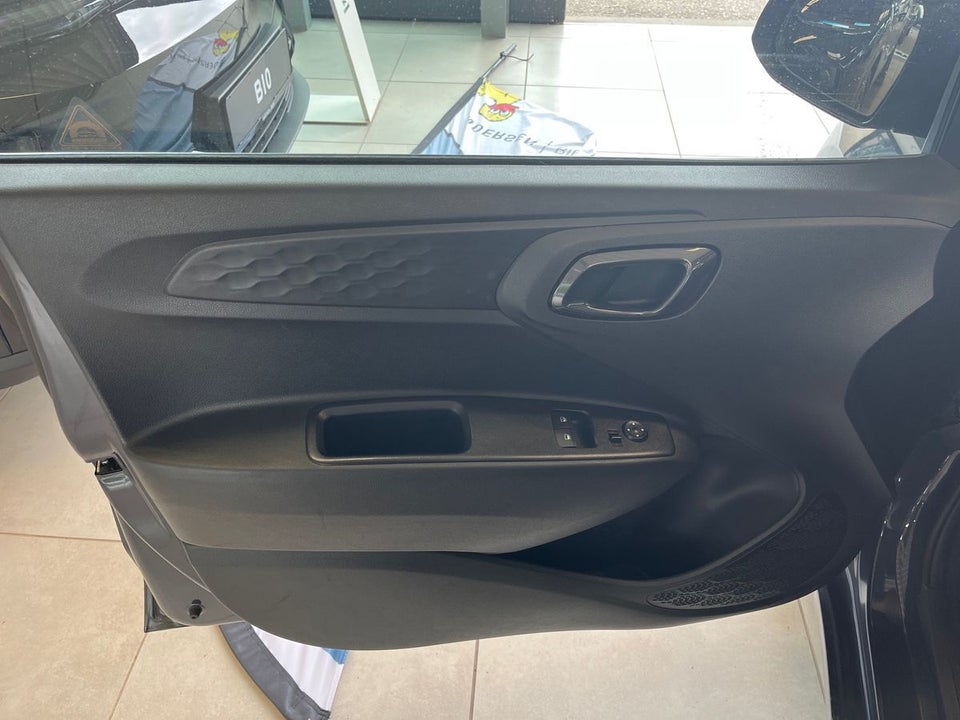 Hyundai i10 1,0 MPi Essential 5d