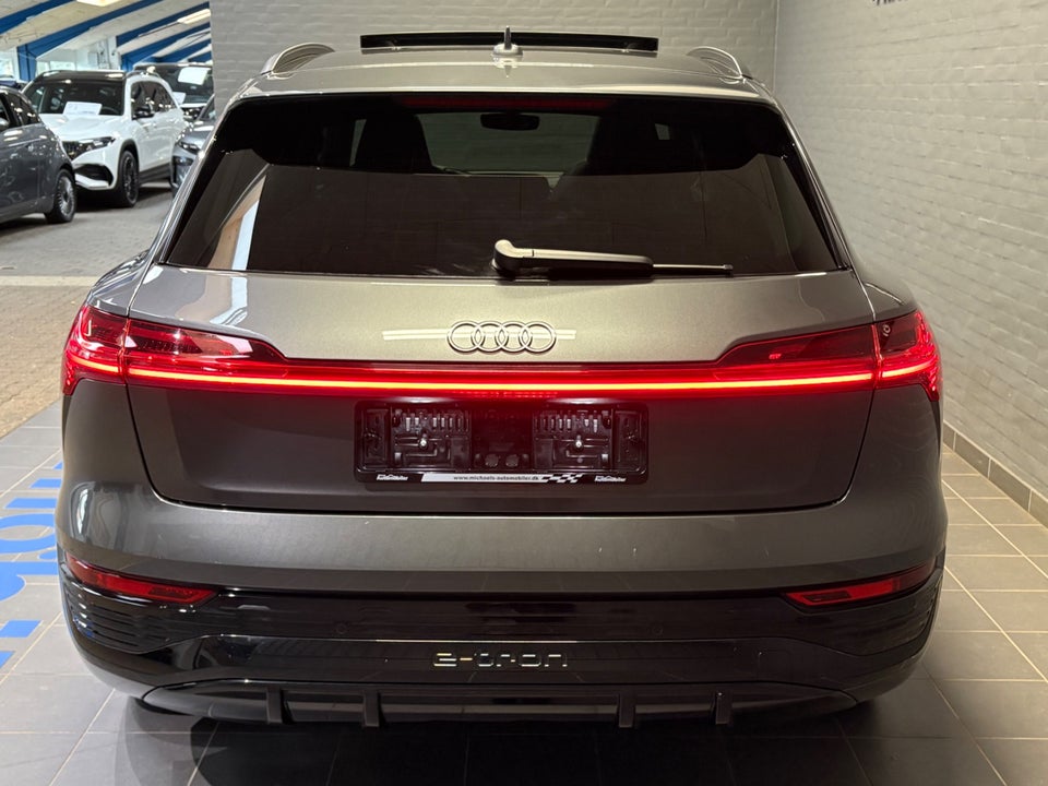 Audi Q8 e-tron 55 S-line quattro 5d