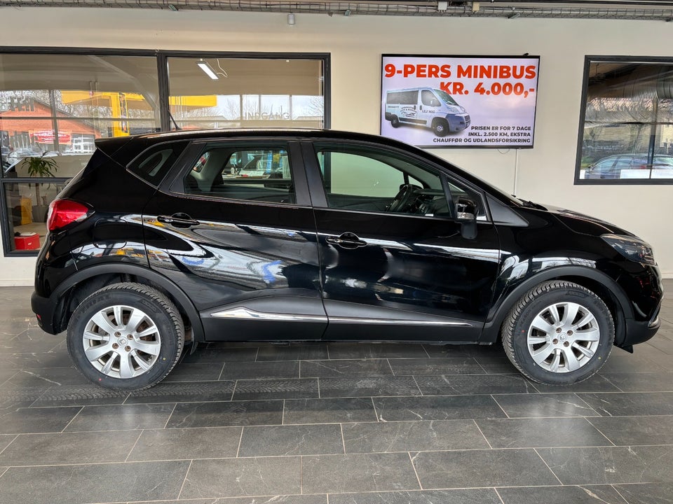 Renault Captur 0,9 TCe 90 Expression 5d