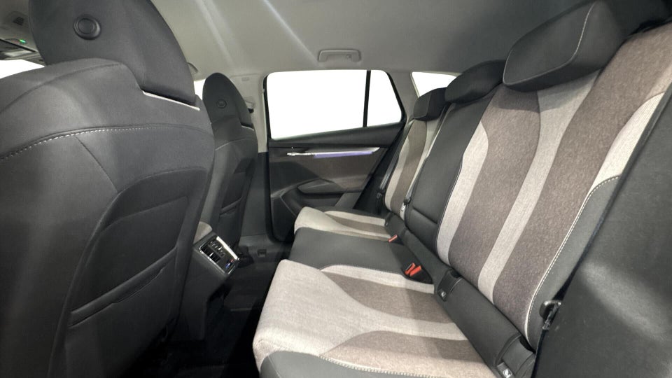 Skoda Enyaq 60 iV Selection Lodge 5d