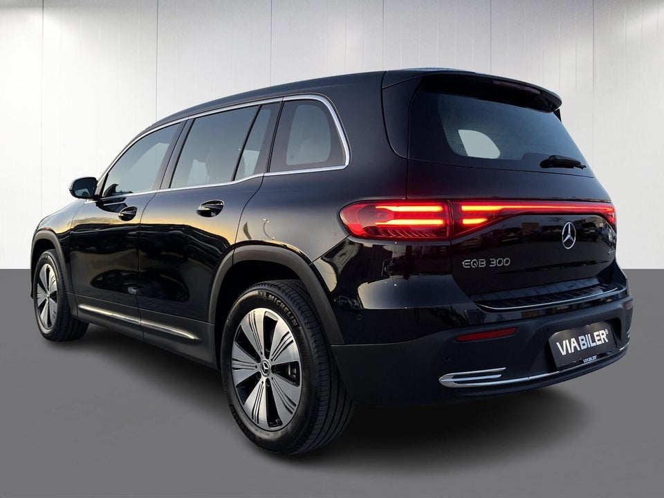 Mercedes EQA300 Progressive 4Matic 5d