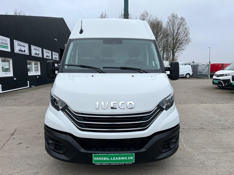 Iveco Daily 2,3 35S16 12m³ Van AG8