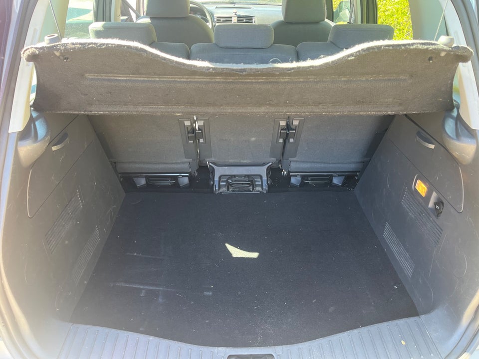 Ford C-MAX 1,6 Titanium 5d