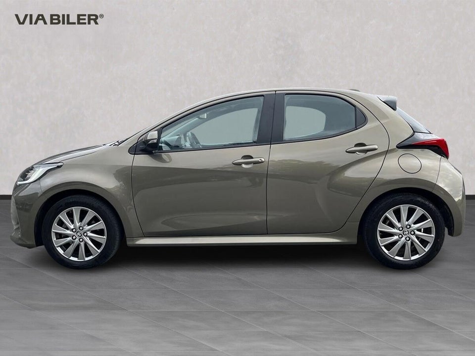 Toyota Yaris 1,5 Hybrid Active Tech e-CVT 5d