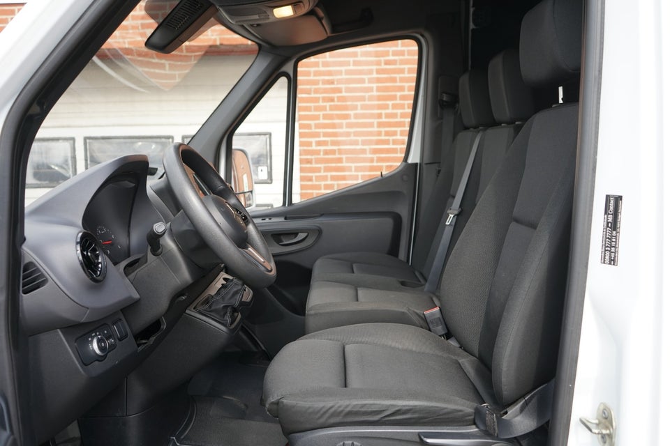Mercedes Sprinter 316 2,2 CDi A2 Kassevogn RWD