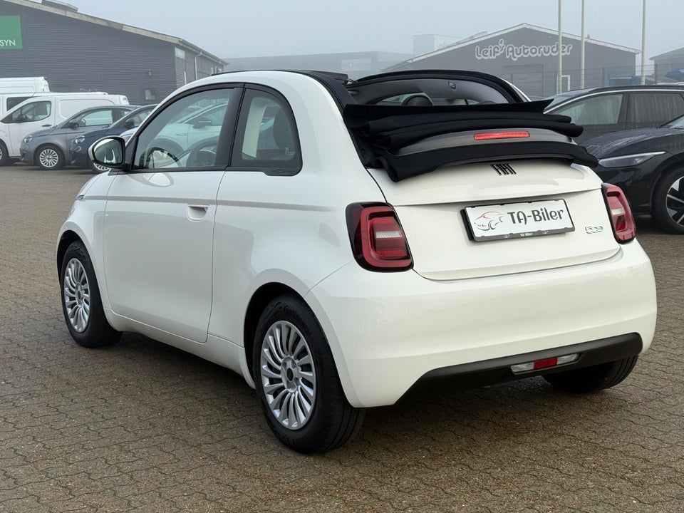Fiat 500e 42 Icon Cabrio 2d