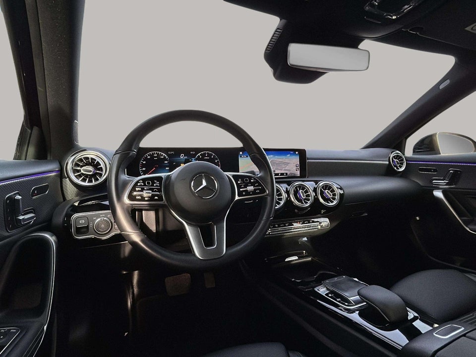 Mercedes A200 1,3 Progressive Line aut. 5d