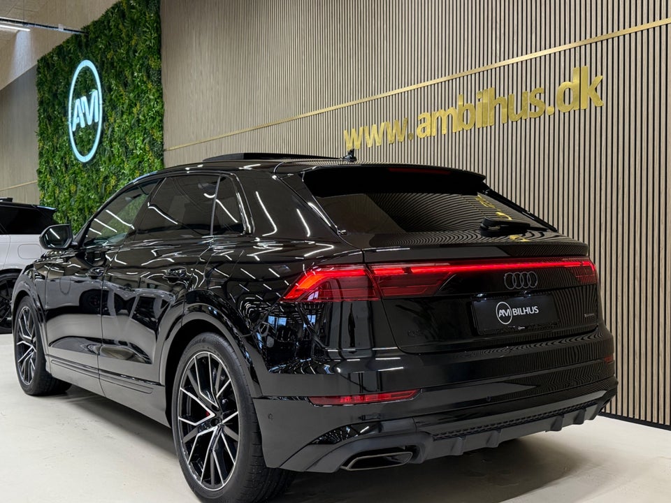 Audi Q8 60 TFSie S-line Edition quattro Tiptr. 5d