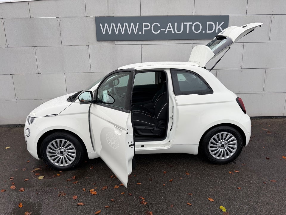 Fiat 500e 42 Icon 3d