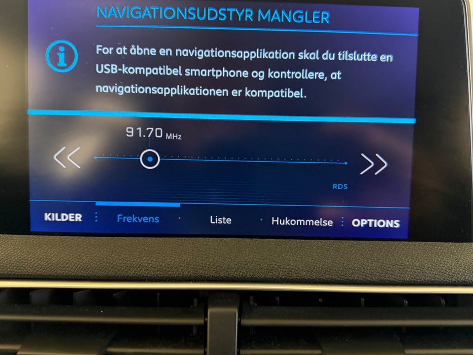 Peugeot 3008 1,2 e-THP 130 Allure EAT6 5d