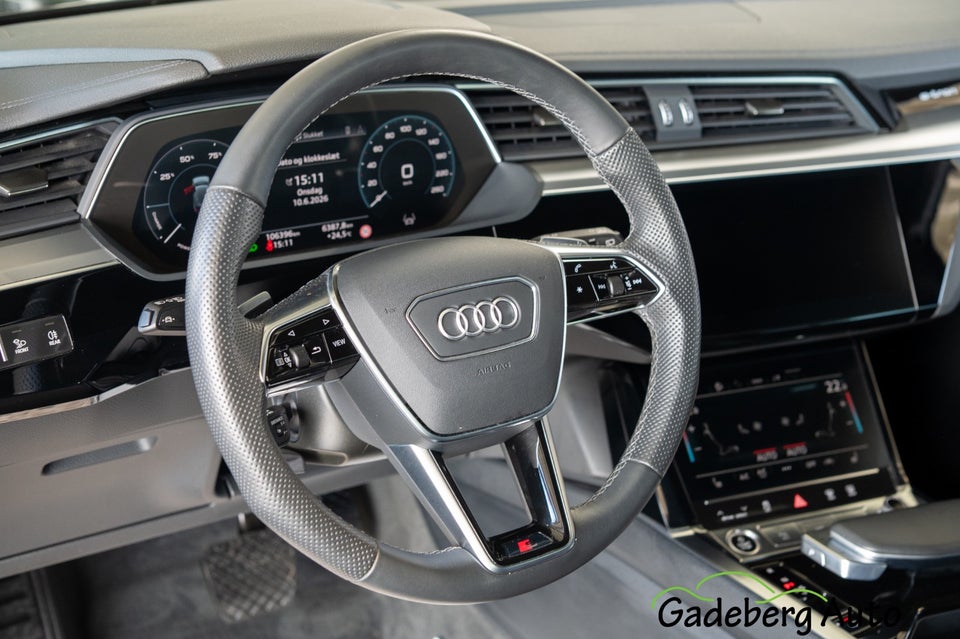 Audi e-tron 55 S-line quattro 5d