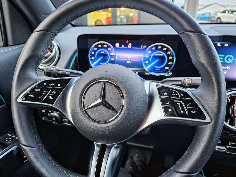 Mercedes EQB250+ Progressive 5d