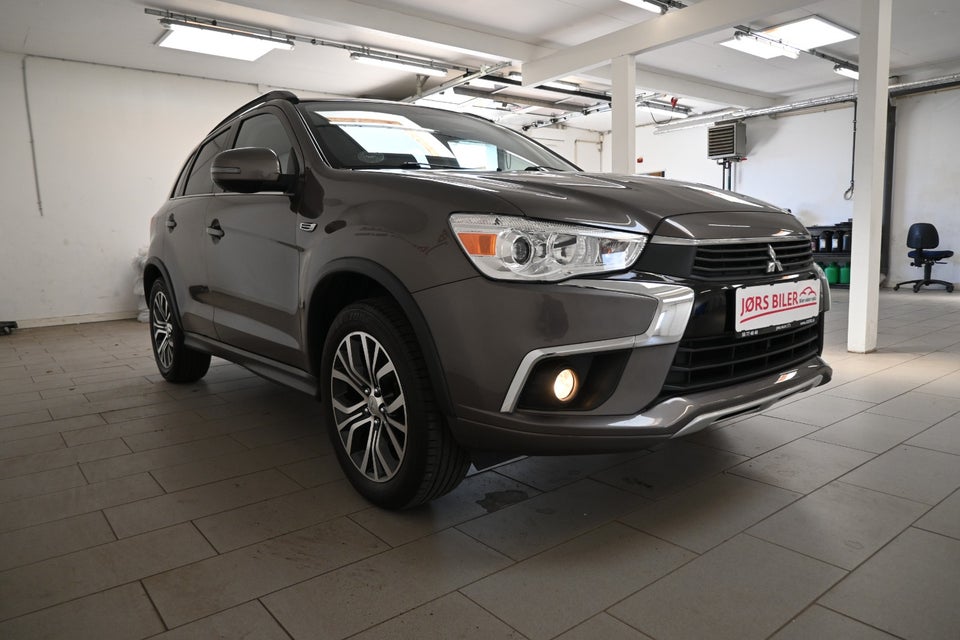 Mitsubishi ASX 1,6 Invite 5d