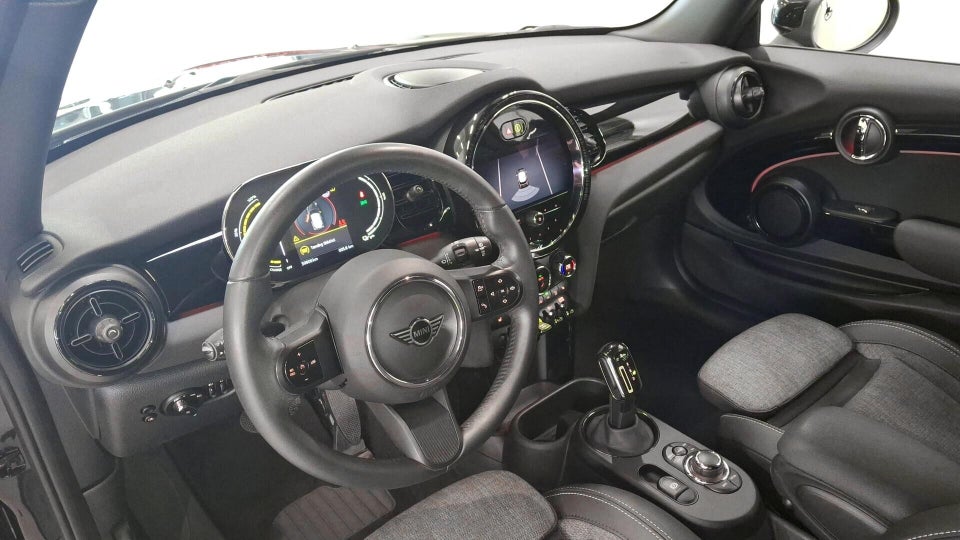 MINI Cooper SE Classic Trim 3d