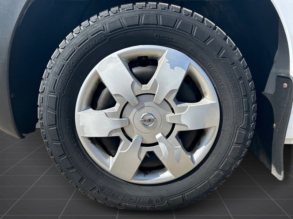 Nissan NV400 2,3 dCi 150 L2H2 Kassevogn