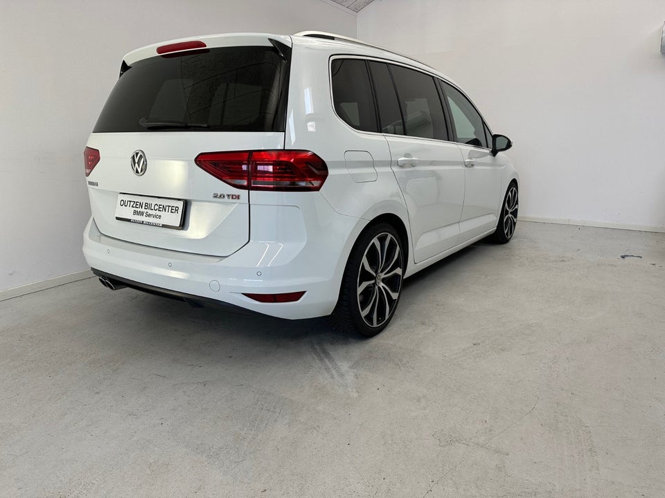 VW Touran 2,0 TDi 190 Highline DSG Van 5d