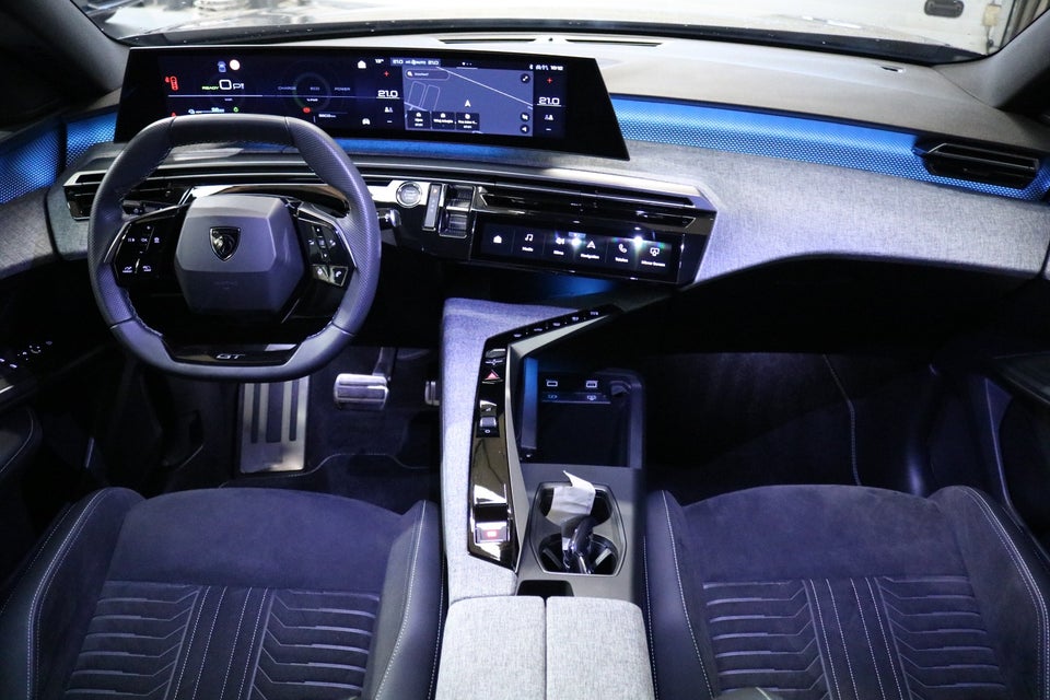 Peugeot e-5008 77 GT Pack 7prs 5d