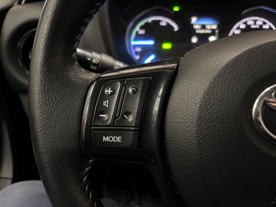 Toyota Yaris 1,5 Hybrid H3 Limited e-CVT 5d