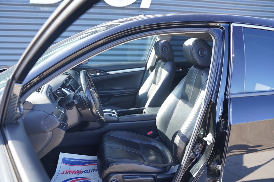 Honda Civic 1,5 VTEC Turbo Executive CVT 4d