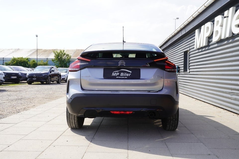 Citroën C4 1,2 PureTech 100 Iconic 5d