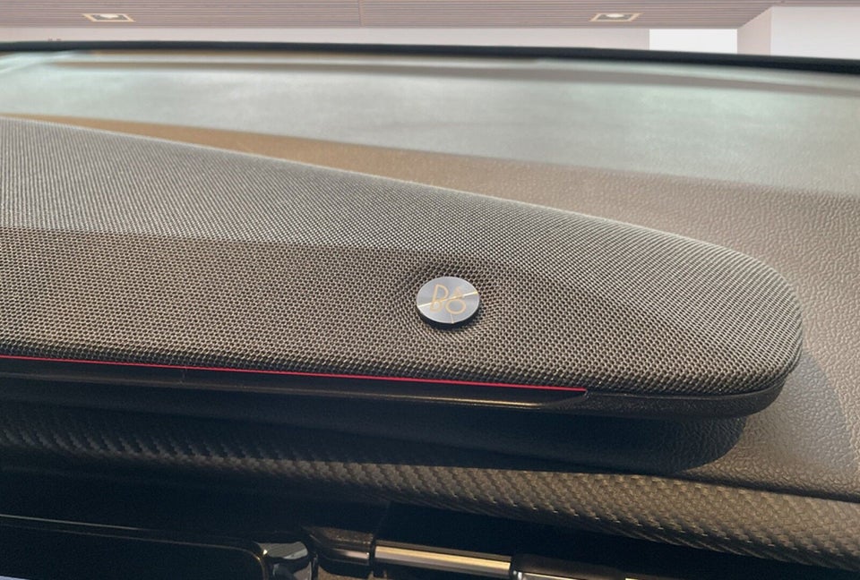 Ford Explorer 82 Premium Extended Range 5d