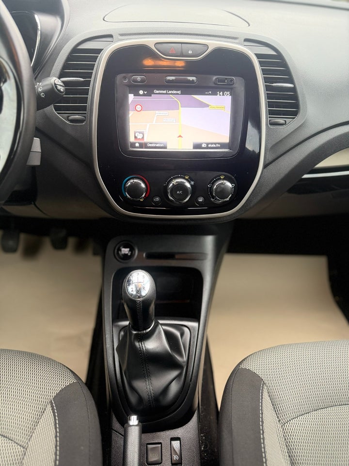 Renault Captur 0,9 TCe 90 Expression 5d