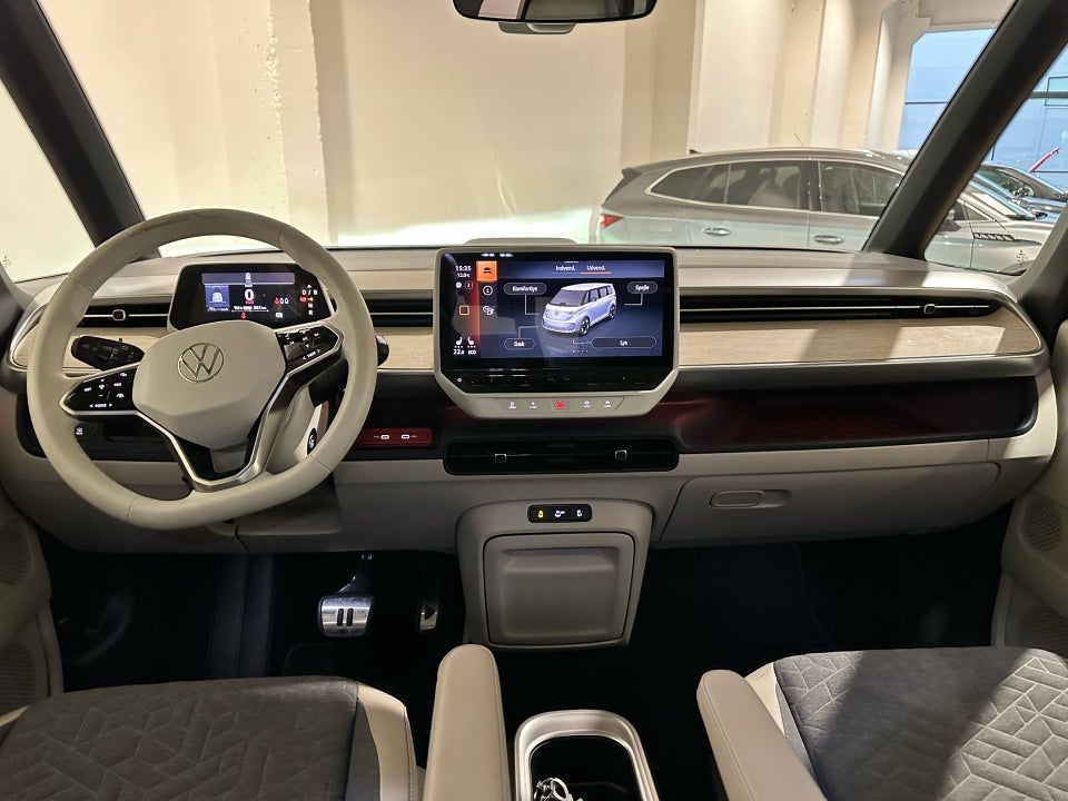 VW ID.Buzz 77 Pro SWB 5d