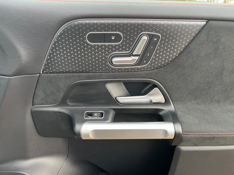 Mercedes EQB250+ AMG Line Advance Plus 5d