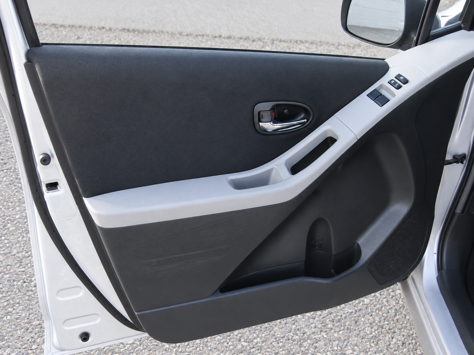 Toyota Yaris 1,0 T1 5d