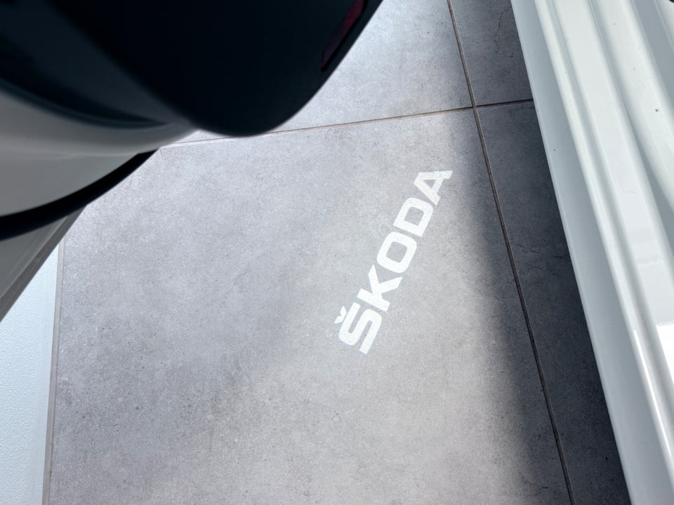 Skoda Octavia 1,4 TSi iV Plus Combi DSG 5d