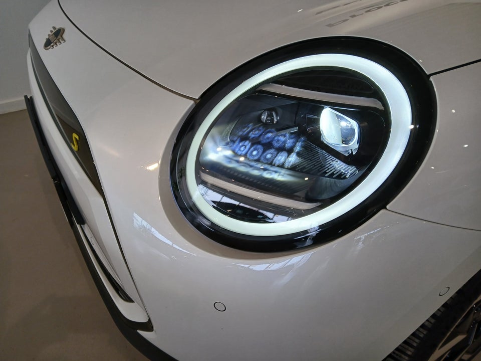 MINI Cooper SE Classic Trim M 3d