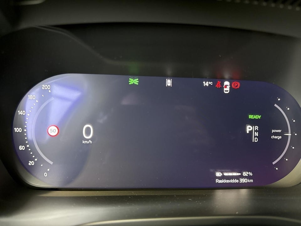 Volvo EX40 Extended Range Black Edition 5d