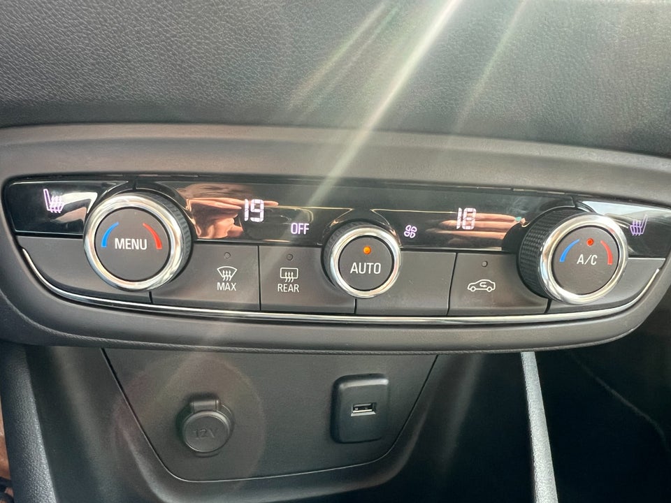 Opel Crossland 1,2 First Edition 5d