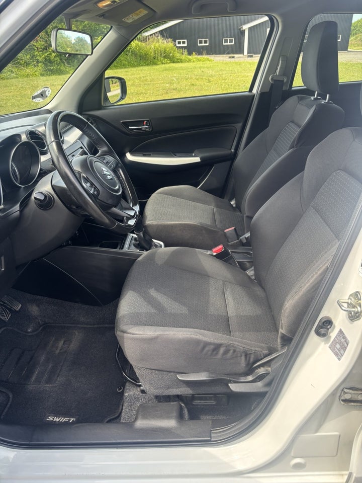 Suzuki Swift 1,2 mHybrid Action 5d