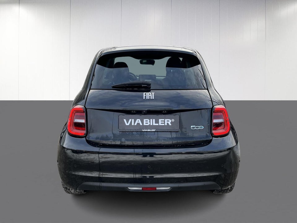 Fiat 500e 42 Icon 3+1 4d